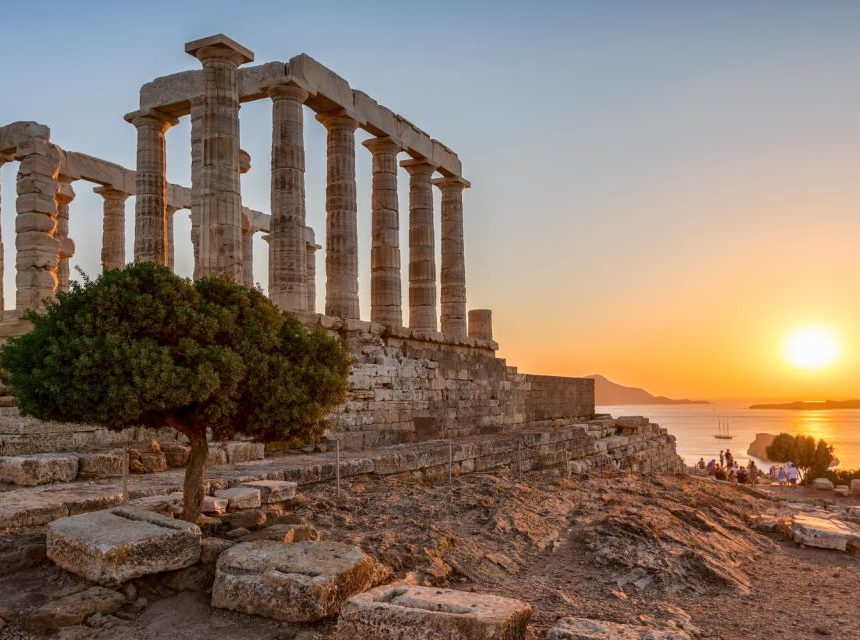 Σούνιο: Όταν ο χρόνος υποκλίνεται στο φως
