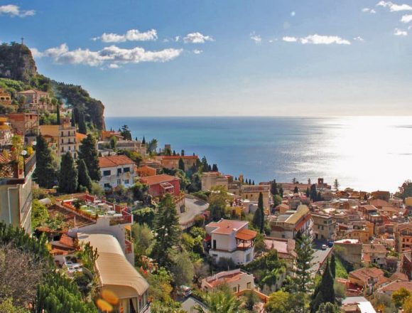 Ταορμίνα: “Εκεί όπου ο χρόνος ξαπλώνει”